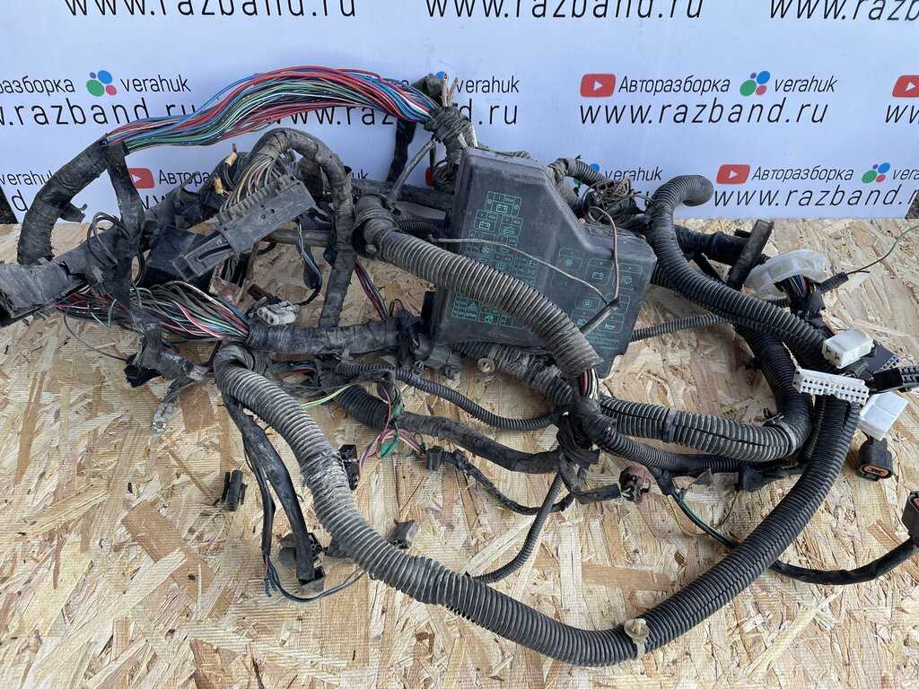 Проводка подкапотная Mitsubishi Carisma